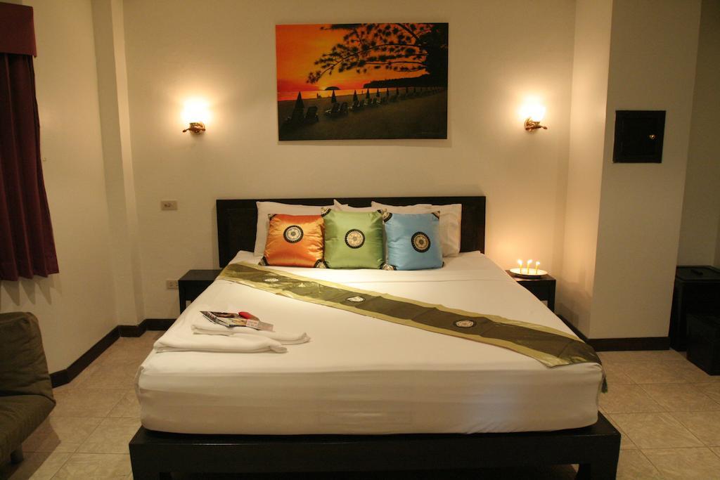 Angus O'Tool'S Guesthouse Karon Zimmer foto