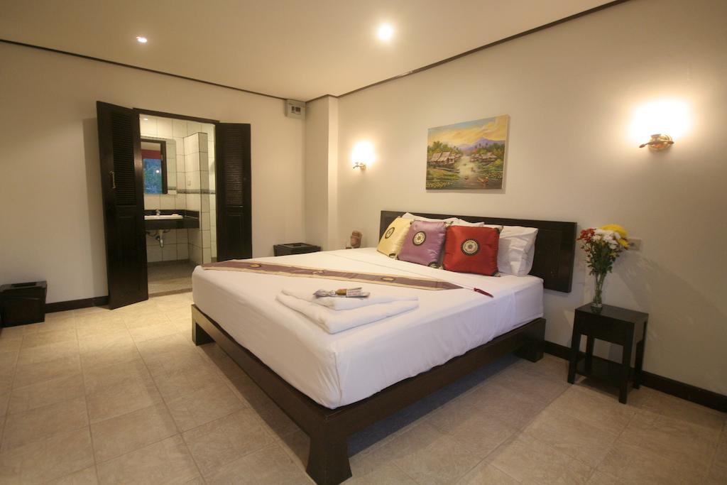 Angus O'Tool'S Guesthouse Karon Zimmer foto