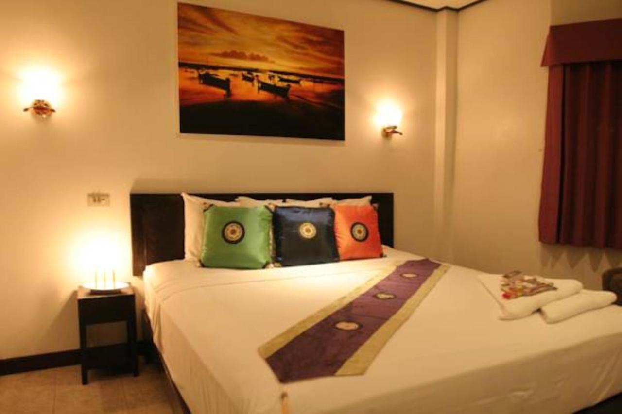 Angus O'Tool'S Guesthouse Karon Exterior foto